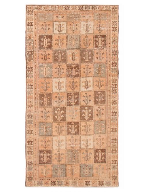 Persian Style 4'7" x 9'1" Hand-knotted Wool Rug 