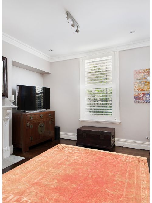 Persian Style 5'10" x 8'10" Hand-knotted Wool Rug 