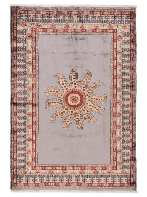 Indian Kashmir 4'10" x 7'0" Hand-knotted Silk Rug 