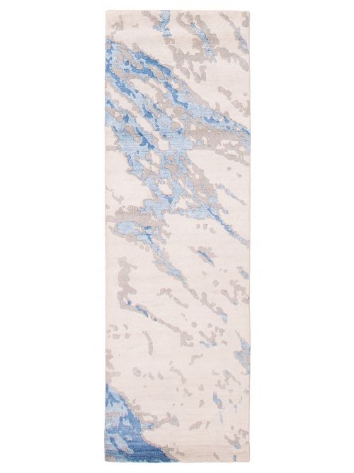 Nepalese Alma 2'6" x 7'11" Hand-knotted Wool & Silk Blend Rug 