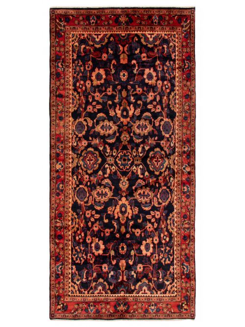 Persian Style 5'3" x 11'9" Hand-knotted Wool Rug 