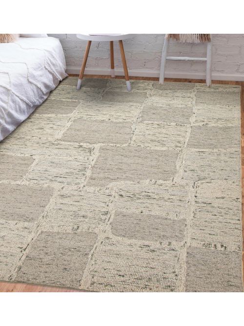 Indian Timeless 5'0" x 8'0" Hand Tufted Wool Rug 