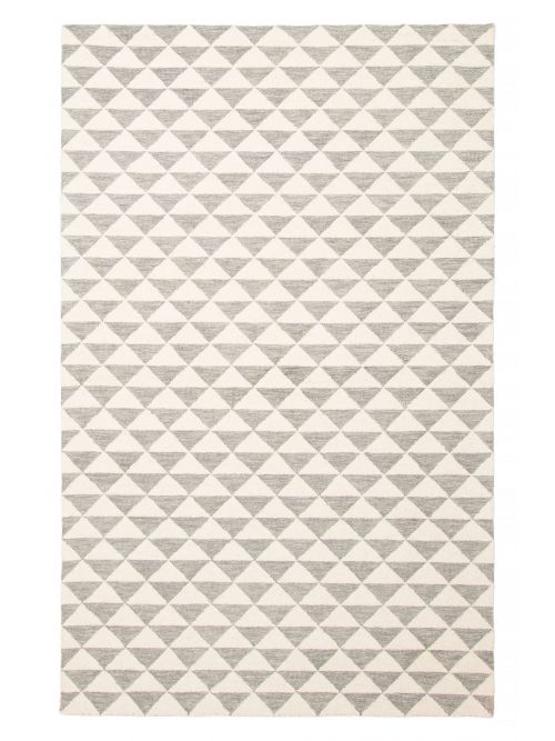 Indian Timeless 5'0" x 8'0" Hand Tufted Wool Rug 