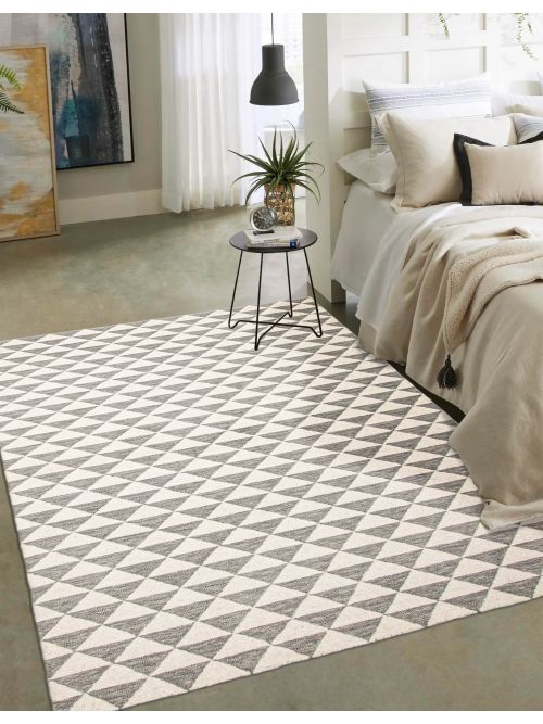 Indian Timeless 5'0" x 8'0" Hand Tufted Wool Rug 