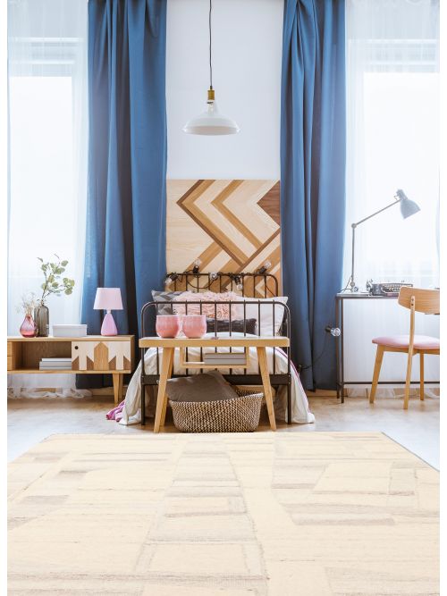 Indian Timeless 5'1" x 8'0" Hand Tufted Wool Rug 