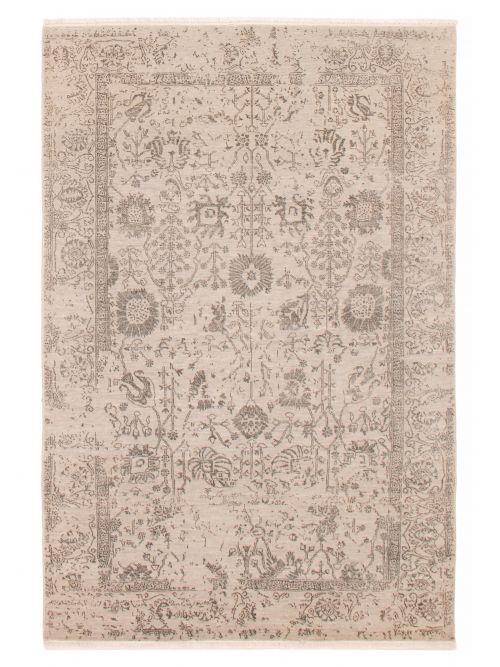 Indian Heritage 5'6" x 8'2" Hand-knotted Silk & Wool Rug 