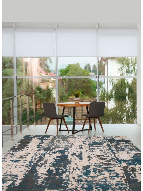 Indian Alma 7'10" x 9'10" Hand-knotted Silk & Wool Rug 