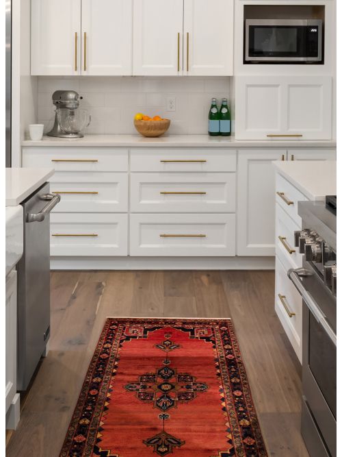 Persian Style 4'5" x 9'5" Hand-knotted Wool Rug 