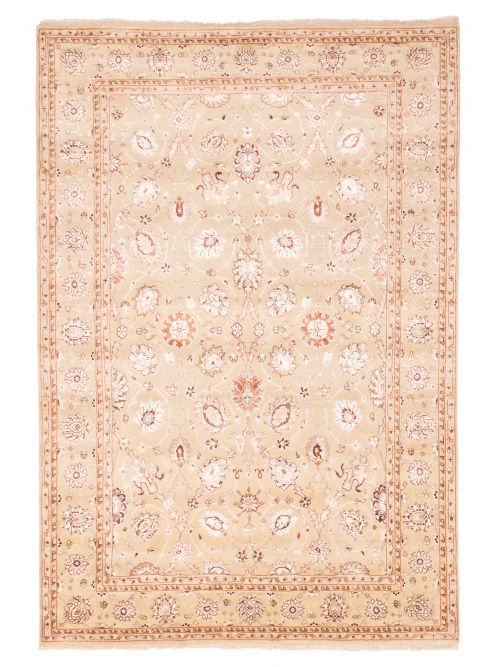 Indian Mirzapur 5'6" x 7'11" Hand-knotted Silk & Wool Rug 