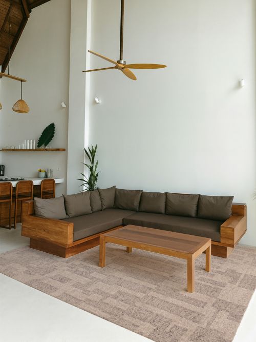 Looma 7'11" x 9'5" Hand-knotted Wool Rug 