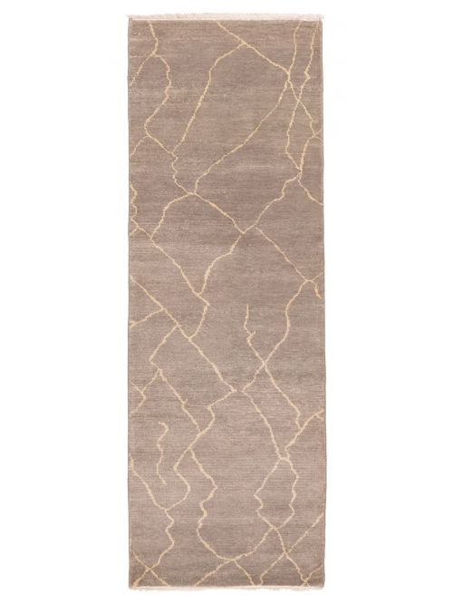 Indian Mystique 2'6" x 8'0" Hand-knotted Wool Runner Rug 