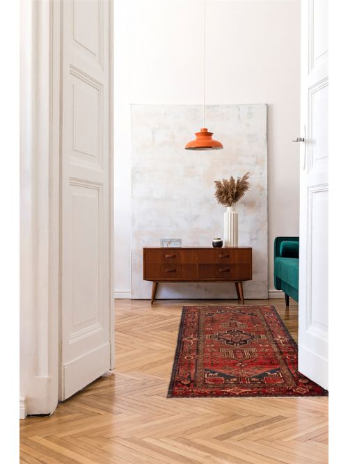 Persian Style 4'4" x 10'3" Hand-knotted Wool Rug 