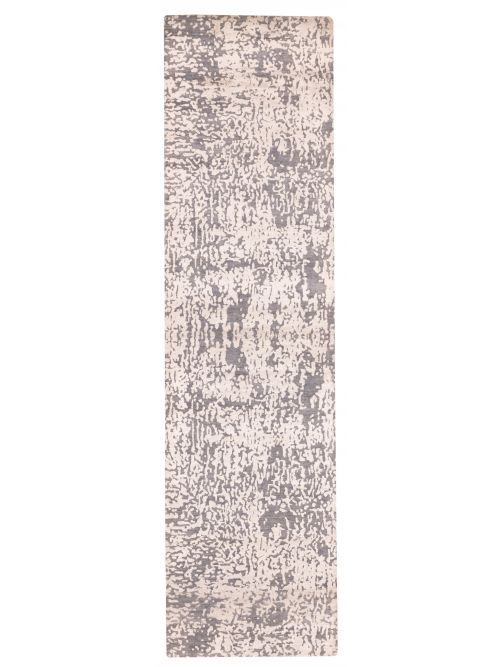 Indian Legacy 2'7" x 10'0" Hand-knotted Silk & Wool Runner Rug 