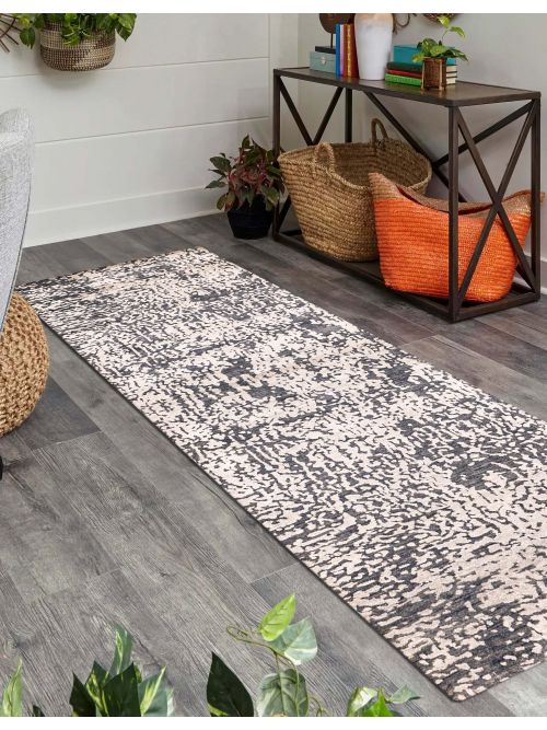 Indian Legacy 2'7" x 10'0" Hand-knotted Silk & Wool Runner Rug 