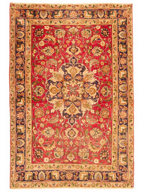 Turkish Antalya Vintage 4'5" x 6'6" Hand-knotted Wool Rug 