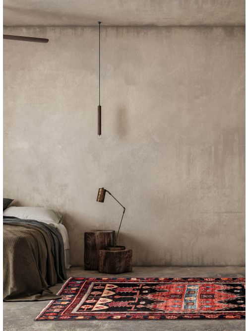 Persian Style 4'7" x 7'3" Hand-knotted Wool Rug 