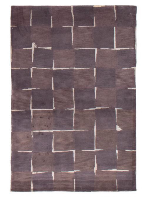 Nepal Aurora 3'9" x 5'9" Hand-knotted Wool Rug 