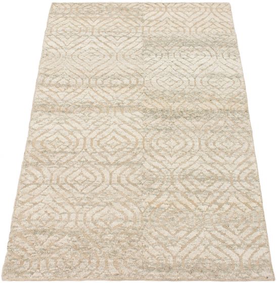 Indian La Seda 4'11" x 7'11" Hand-knotted Wool & Silk Rug 