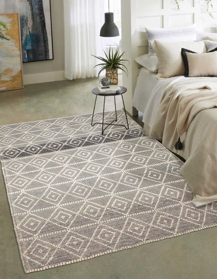 Indian Sienna 4'11" x 7'11" Braid weave Wool Rug 
