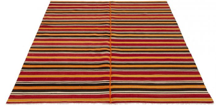 Turkish Boho 4'10" x 8'10" Flat-Weave Wool Kilim 