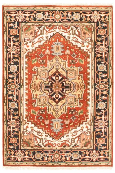 Indian Serapi Heritage 4'2" x 6'1" Hand-knotted Wool Rug 