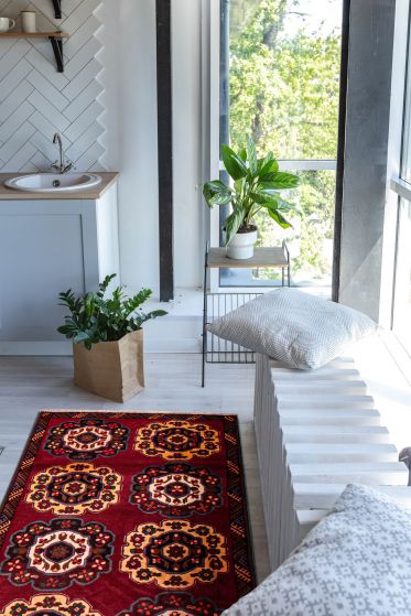 Persian Style 3'7" x 6'8" Hand-knotted Wool Rug 
