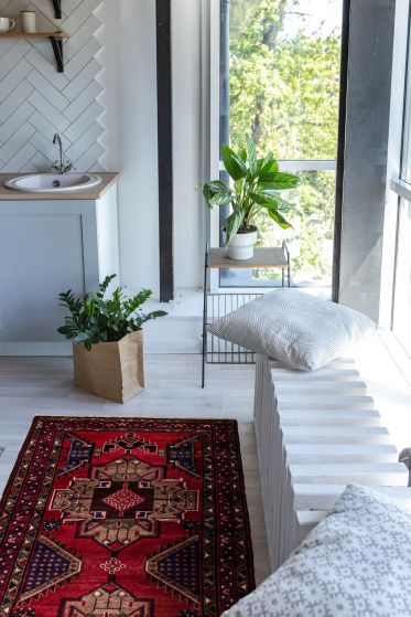 Persian Style 3'4" x 10'0" Hand-knotted Wool Rug 