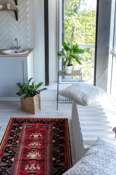 Persian Style 3'3" x 9'10" Hand-knotted Wool Rug 