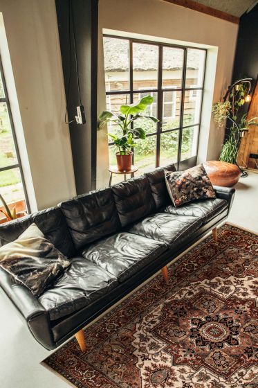 Indian Jules Sultane 7'8" x 9'8" Hand-knotted Wool Rug 