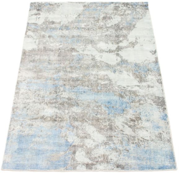 Indian Galleria 5'0" x 7'8" Hand-knotted Bamboo Silk Rug 