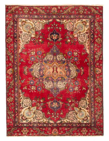Persian Style 4'3" x 5'8" Hand-knotted Wool Rug 