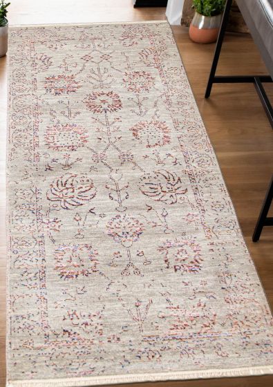 Indian Heritage 2'8" x 6'8" Hand-knotted Silk & Wool Rug 