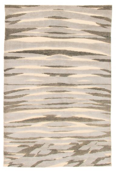 Indian Tangier 5'4" x 8'1" Hand-knotted Wool Rug 