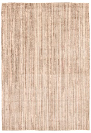 Indian Ananda 5'3" x 7'8" Hand Loomed Wool Rug 