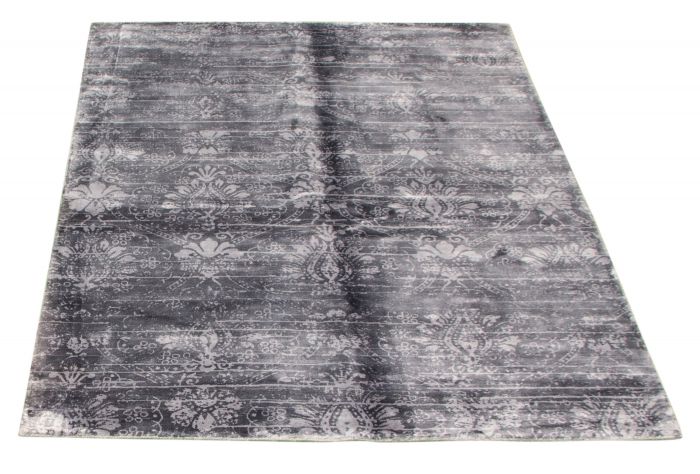 Indian Galleria 5'0" x 7'5" Hand Loomed Viscose Rug 