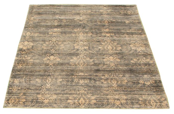 Indian Galleria 5'0" x 7'4" Hand Loomed Viscose Rug 