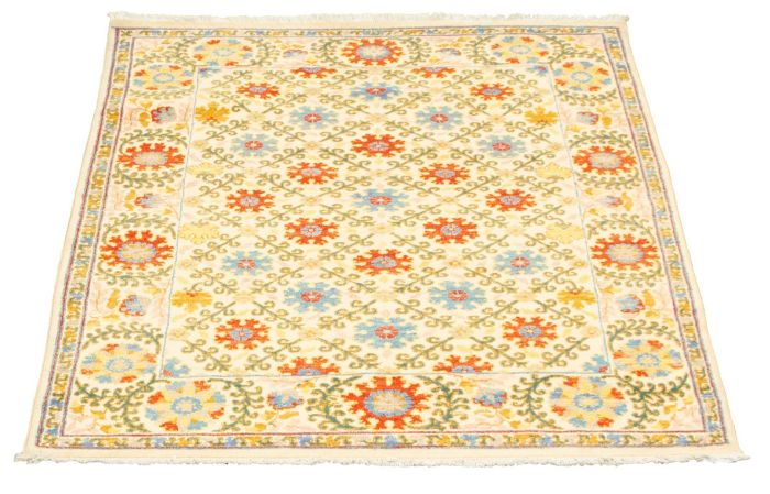 Pakistani Lahore Finest Collection 4'1" x 5'8" Hand-knotted Wool Rug 