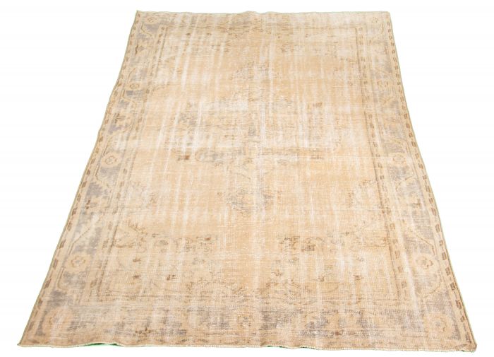 Tapis antalya vintage  6'0" x 9'0" en laine