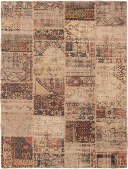 Turkish Vintage Anatolia Patch 5'6" x 7'10" Hand-knotted Wool Rug 