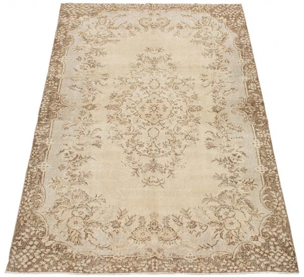 Turkish Antalya Vintage 6'3" x 9'8" Hand-knotted Wool Rug 