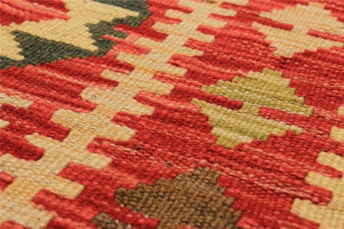 Turkish Sivas 4'10" x 7'10" Flat-Weave Wool Kilim 