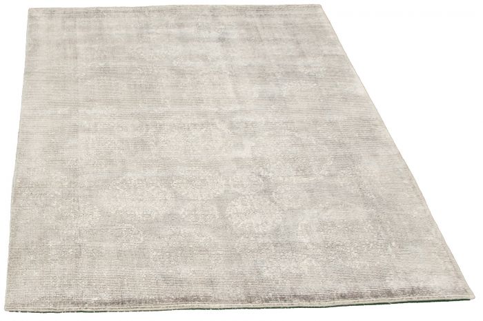 Indian Eternity 5'4" x 7'6" Hand-knotted Wool & Silk Rug 
