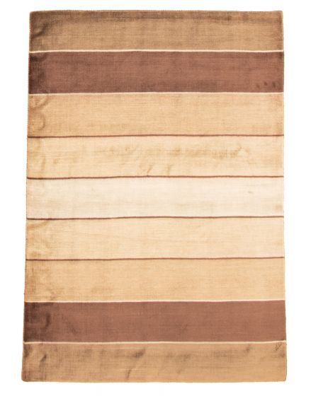 Indian Ananda 4'5" x 6'5" Hand Loomed Viscose Rug 