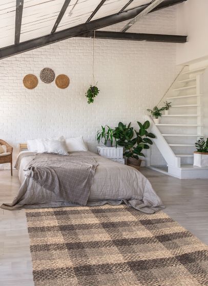 Indian Sienna 5'3" x 8'5" Hand Tufted Wool Rug 