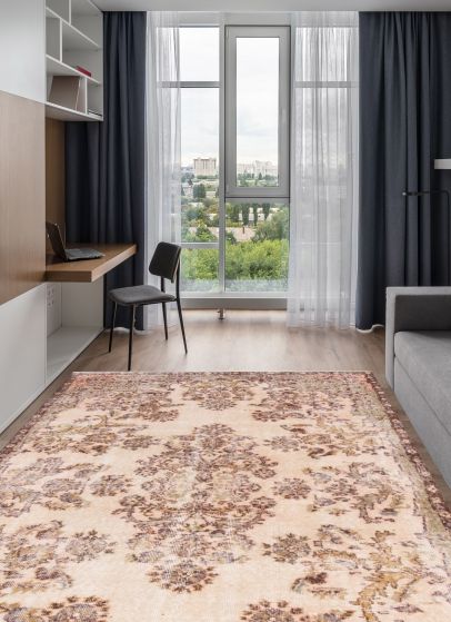 Turkish Melis Vintage 5'3" x 8'6" Hand-knotted Wool Rug 
