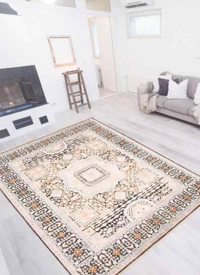 Indian Heritage 7'8" x 10'2" Hand-knotted Silk, Wool Rug 