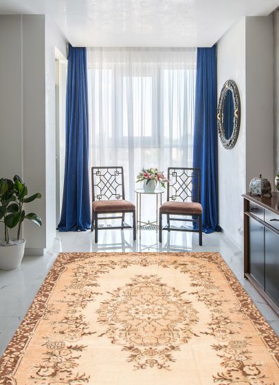 Turkish Antalya Vintage 5'11" x 9'9" Hand-knotted Wool Rug 