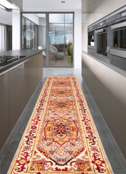 Indian Serapi Heritage 2'9" x 10'0" Hand-knotted Wool Rug 