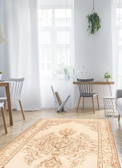 Turkish Antalya Vintage 5'3" x 8'11" Hand-knotted Wool Rug 