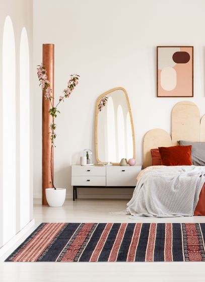 Indo Gabbeh 5'0" x 7'10" Hand Loomed Wool Rug 